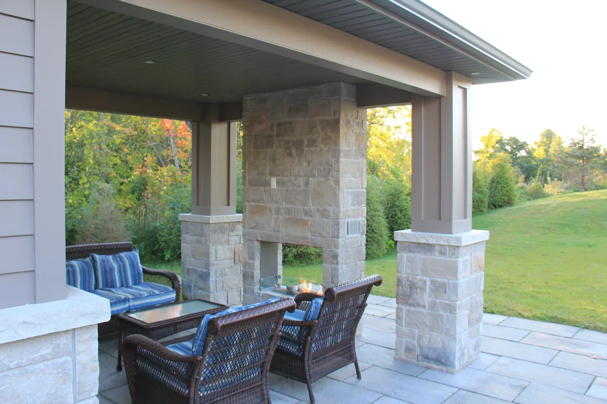 Osmond Daly stone pool cabana and sheltered seating